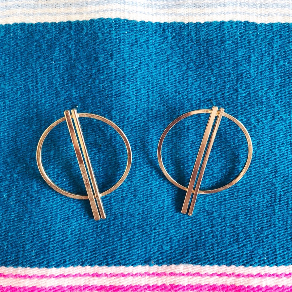 free with purchase! 💫 Sugarfix hoop earrings